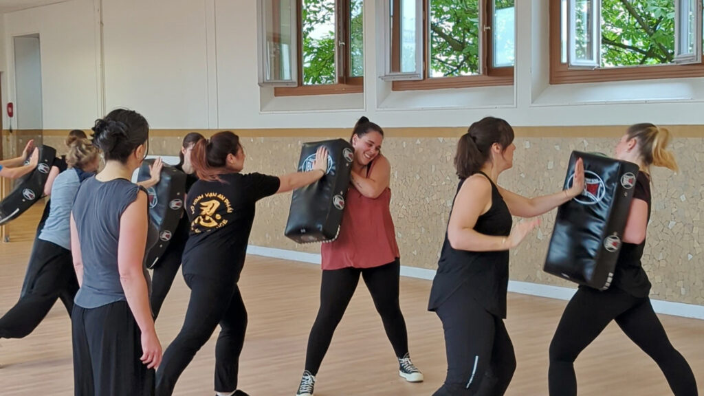 SELF DEFENSE pour FEMMES - VERSAILLES - Van An Phai